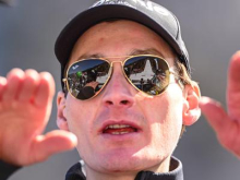 Domen Prevc po sanjski sezoni opozarja: Bika lahko hitro izgubiš