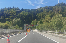 Fahrtkosten sparen: Gelassenheit als „Spritpreisbremse“ auf der Autobahn