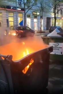 DRAMA U CENTRU SREMSKE MITROVICE: Kontejner planuo, vatra se širila, vatrogasci reagovali za nekoliko minuta