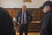 DVA TUŽIOCA VJT VODE ISTRAGU: Rektor Đokić pokušao da se sakrije iza belgijskog ambasadora, policija i njega ispratila!