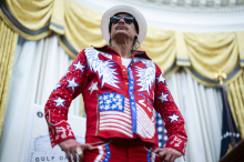 Kid Rock prahlt mit US-Kampfhubschraubern über seiner Villa