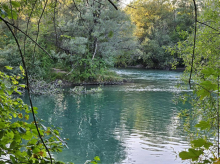 Obsežna reševalna akcija na Savi na vzhodu Hrvaške. Iščejo več deset ljudi, verjetno prebežnikov.
