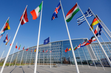 Trump namiguje na izstop ZDA iz Nata: 