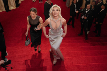 Liebesgerüchte bestätigt: Florence Pugh zeigt sich erstmals mit Finn Cole  