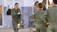 Wehrdienst in Königshäusern: Prinzessinnen im Tarnanzug: Die jungen Royals und die Armee
