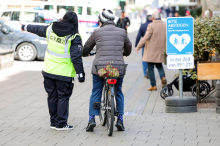 „Ostergeschenk? Radfreie Schmiedgasse spaltet