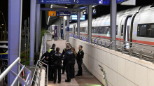 Großeinsatz in Siegburg: 20-Jähriger nach Anschlagsdrohung im ICE in U-Haft