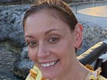 Woke female doctor's attempt to bait ICE at airport for social media clout backfires horribly