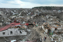 Na jugu Rusije v ukrajinskem napadu ubit človek. V Ukrajini več smrtnih žrtev ruskih napadov.