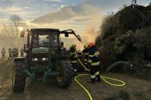 Wenigzell: Feuerwehr konnte frühzeitig entzündetes Osterfeuer löschen
