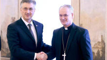 Premijer Plenković čestitao je Uskrs zagrebačkom nadbiskupu mons. Draženu Kutleši