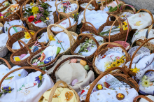 Škofje v poslanici: Jezusovo vstajenje prinaša val upanja, ki naj obliva srca vseh