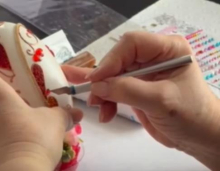 GUŠČIJA JAJA PRETVARA U MINIJATURNE DRAGULJE: Subotičanku Vesnu inspirisao Faberže, a sad su njena remek-dela izložbeni eksponati 