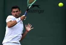 Navone se je v Bukarešti veselil krstne zmage