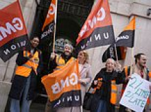 Doctors boast strike gives them 10 days off over Easter as Streeting accuses them of inflicting 'misery'