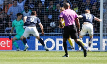 Millwall bio na pragu velike pobjede u borbi za Premier ligu pa se raspao