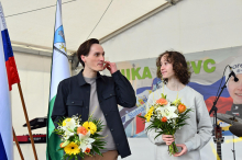 Niko in Domna Prevca slovesno pričakali domačini v Dolenji vasi