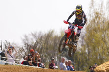 Motocross : Michael Kratzer feierte in Paldau einen perfekten Tag auf dem „Moped“ 