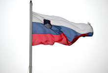 Spomin na 7. april 1848, ko je prvič zaplapolala slovenska zastava