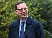 Another Starmer U-turn? PM's chief secretary Darren Jones 'turfed out of Number 10' as new Whitehall boss Antonia Romeo makes her mark