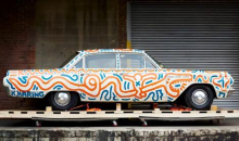 Keith Haring na ulici: avtomobila, ki ju je v celoti poslikal vplivni ameriški umetnik