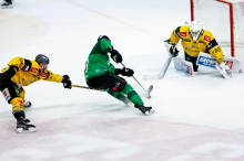 Peta tekma: Pustertal - Olimpija 0:0 (druga tretjina)