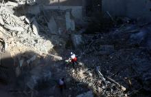 Države po svetu pozdravljajo dogovor o prekinitvi ognja. Izraelska opozicija nezadovoljna.