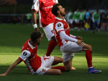 V senci lige prvakov, a se zmagovalcu nasmiha imenitna nagrada