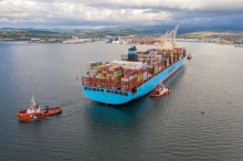 Večtedensko zaprtje Hormuške ožine še brez vpliva na poslovanje Luke Koper