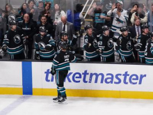 Nadaljuje se srdit boj za končnico, San Jose Sharks lovijo Kralje
