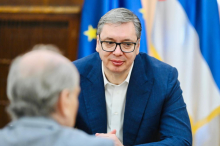 PREDSEDNIK SRBIJE NASTAVLJA KONSULTACIJE SA STRANKAMA: Danas kod Vučića Udruženi sindikati Srbije Sloga i SNS 