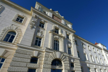 Mordprozess in St. Pölten: Steirischer „Promi-Winzer“ bekämpft  Mordvorwurf