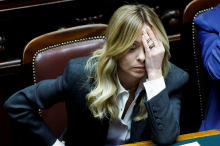 Meloni pozvala EU, naj razmisli o začasni zamrznitvi fiskalnih pravil