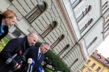 Demokrati, NSi, SLS in Fokus ter Resni.ca pripravili interventni zakon 