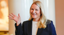 Norwegens Kronprinzessin: Mette-Marit mit Sauerstoffgerät bei offiziellem Termin
