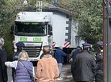 The 4.15pm Easter coup: As council workers clocked off for the bank holiday weekend, two sets of travellers began a 'land grab' - and quickly started building