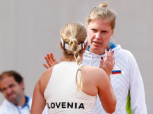 Bo slovenskim dekletom po težkem dnevu uspelo?