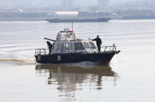 MUŠKARAC I DETE SPASENI IZ REKE Dramatična akcija rečne policije u Beogradu