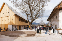 Prenova Mrakove domačije, enega najstarejših kmečkih poslopij na Bledu