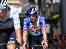 Glivar na deževni zadnji etapi četrti, dirka Seixasu, Roglič izgubil tretje mesto