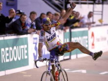 Od roba amputacije do slavja na Pariz–Roubaix: dvig noge, ki se je zapisal v zgodovino