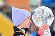 Hrgota in Tepeš bosta ostala glavna trenerja skakalcev in skakalk