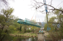 Spektakulär: Mur-Brücke wurde auf „Reparatur-Reise“ geschickt