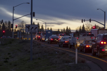 STANJE NA GRANIČNIM PRELAZIMA TOKOM VEČERI: Automobili na prelazima Preševo i Sremska Rača čekaju oko pola sata