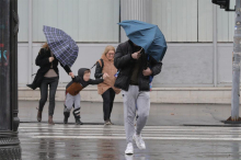 RHMZ upalio meteo alarm - košava divlja Srbijom, stižu i grmljavinske nepogode: Ciklon razbesneo vetar – udari i preko 100 km na sat, ovi predeli su na udaru 