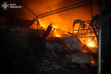 Iz Ukrajine poročajo o ruskem napadu z letalniki na pristanišče v Odeški oblasti