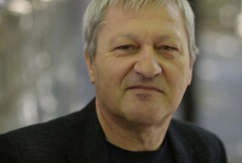 Poklon knjižni zbirki, ki je slovanske romane približala širšemu krogu bralcev