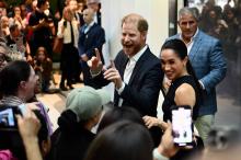 Alles nur PR-Show? Kritik an Harry und Meghan wegen bezahlter Auftritte in Australien