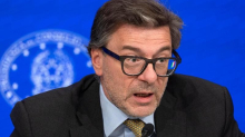 Giorgetti rassicura: “Approccio prudente sui conti pubblici”