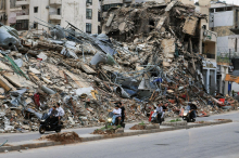 Libanonska vojska obtožila Izrael kršitev premirja, Trump poziva Hezbolah k 